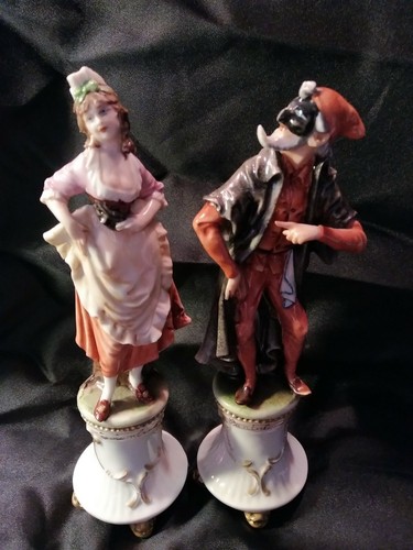 Statuettes porcelaine - ,